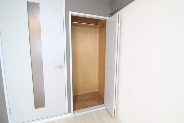 物件内観写真12　(収納)