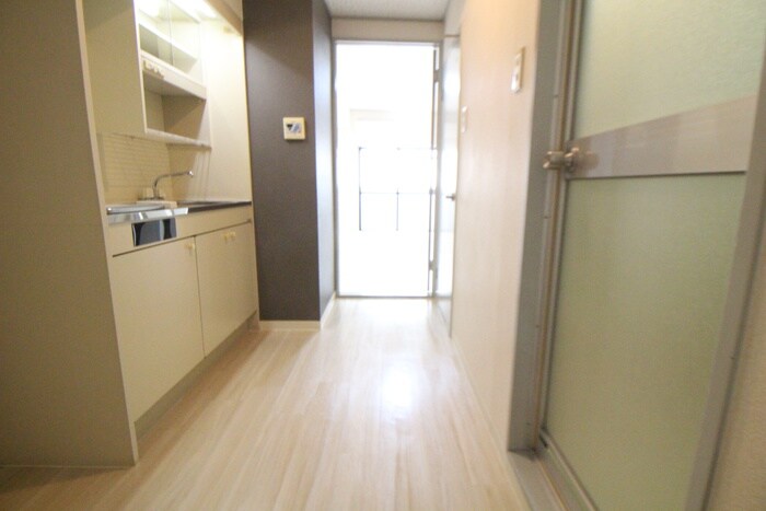 物件内観写真13　(廊下)