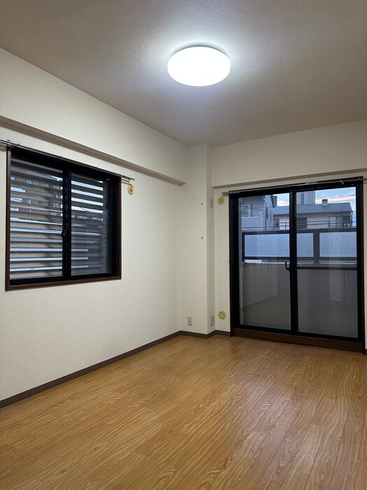 物件内観写真9　(居室)