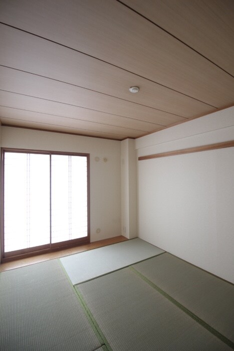 物件内観写真11　(居室)