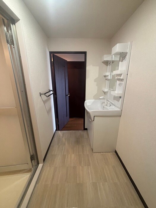 物件内観写真12　(洗面)