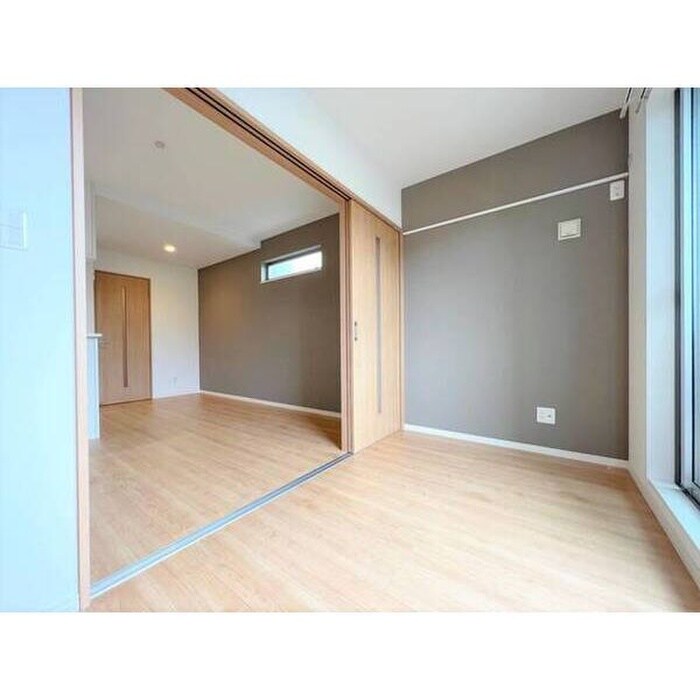 物件内観写真5　(居室)