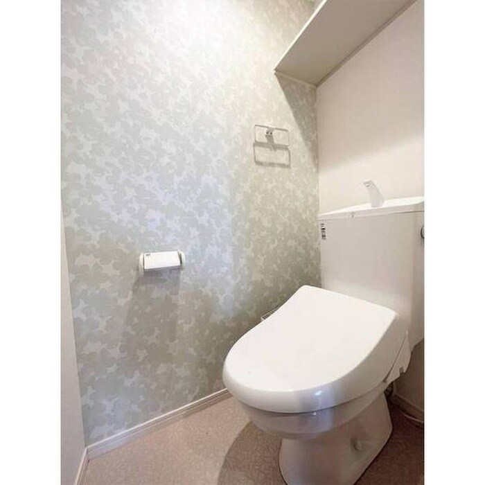 物件内観写真8　(トイレ)