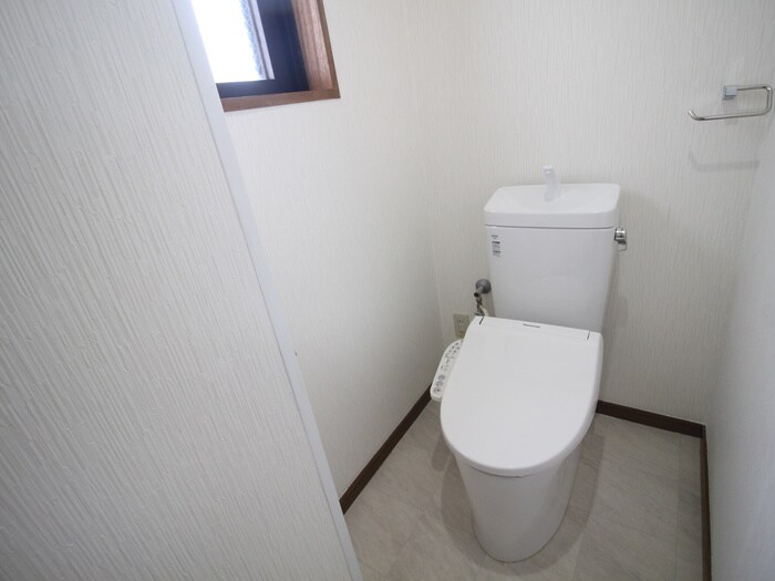 物件内観写真11　(トイレ)