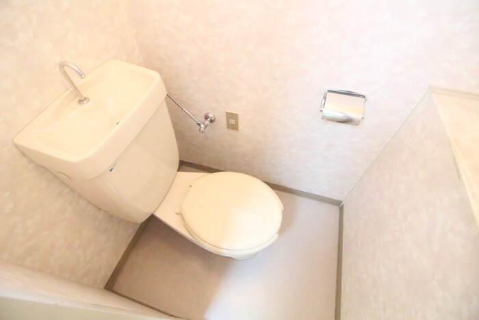 物件内観写真15　(トイレ)