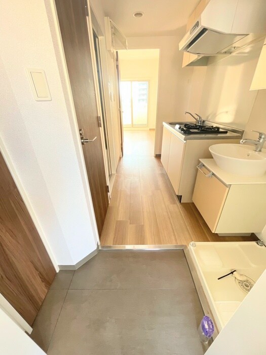 物件内観写真11　(玄関)