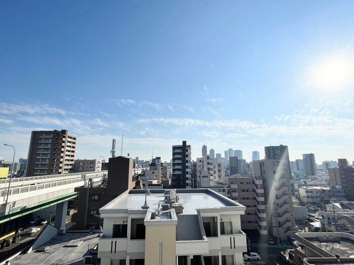 物件内観写真16　(室内からの展望)