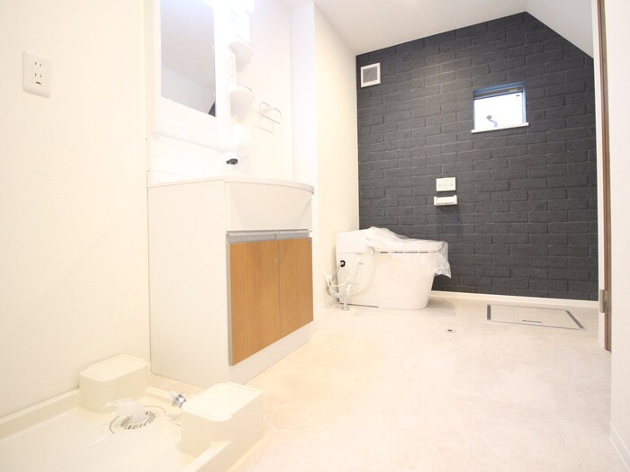 物件内観写真17　(洗面)