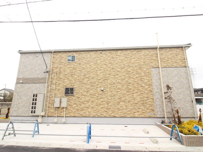 物件外観写真3　(外観写真)