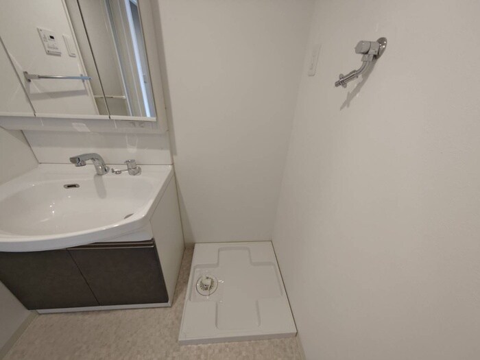 物件内観写真15　(洗濯機置場)