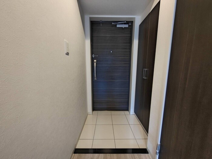 物件内観写真17　(玄関)