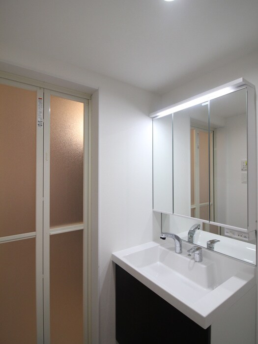 物件内観写真13　(洗面)