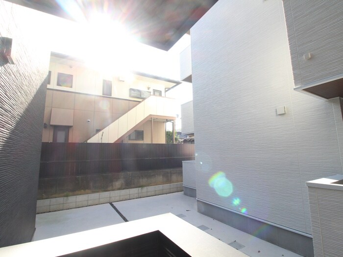 物件内観写真17　(室内からの展望)