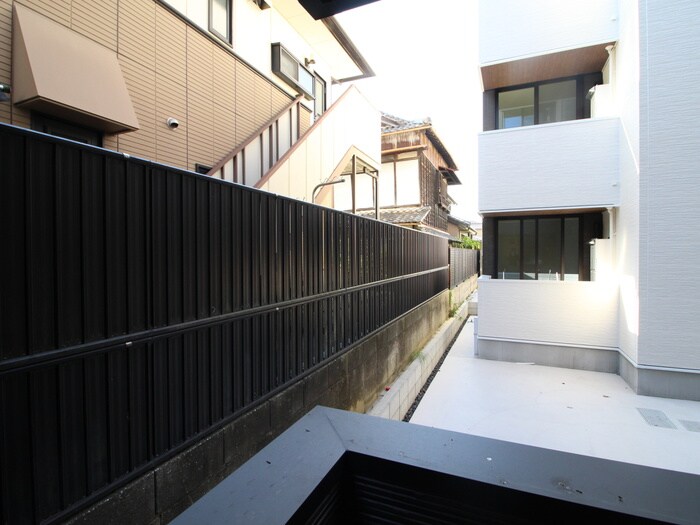 物件内観写真19　(室内からの展望)