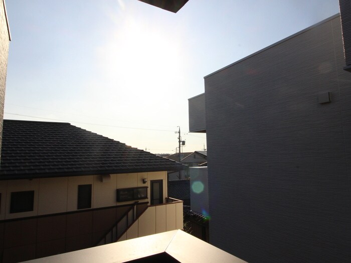 物件内観写真22　(室内からの展望)