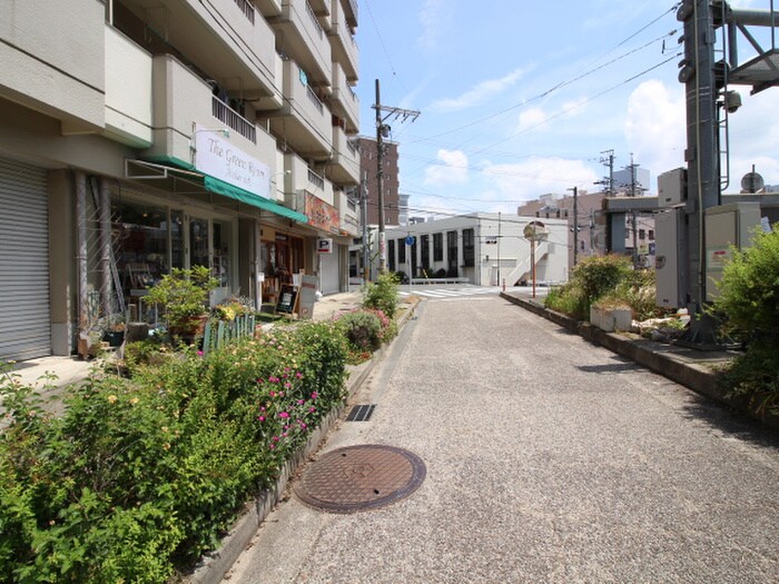 物件外観写真6　(周辺環境)