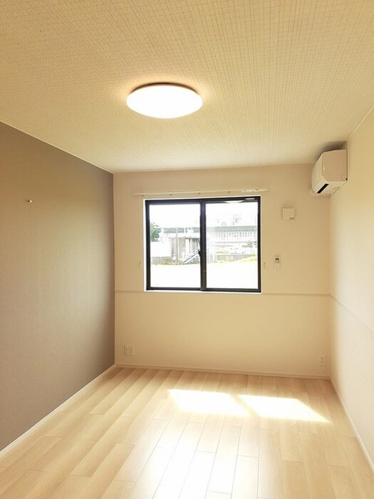 物件内観写真6　(居室)