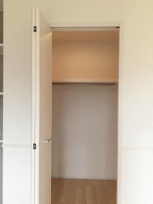 物件内観写真8　(収納)