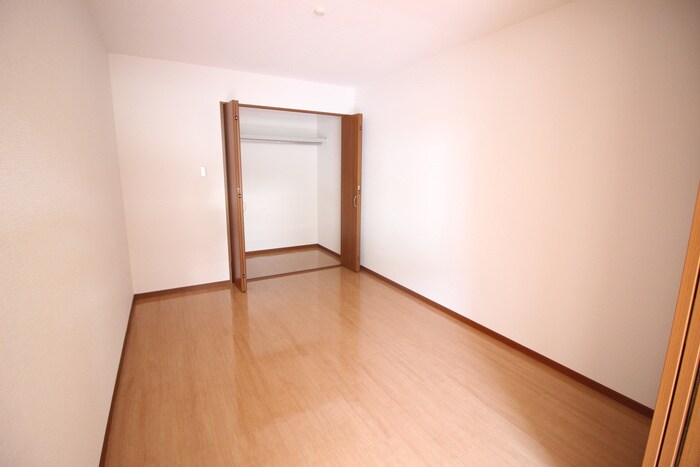 物件内観写真5　(居室)