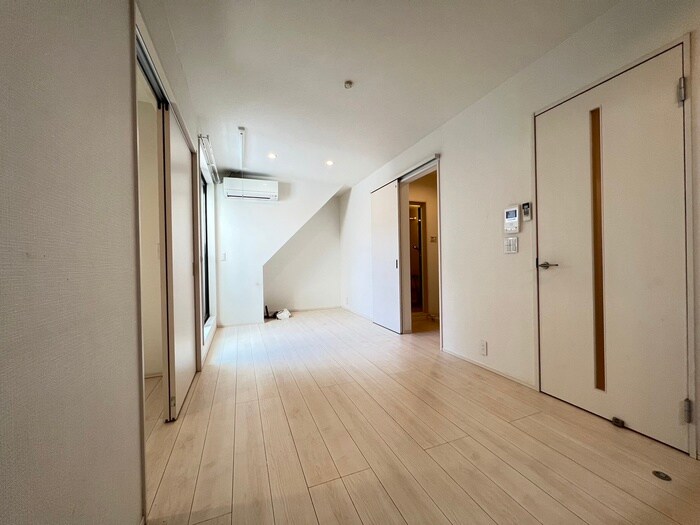 物件内観写真8　(居室)