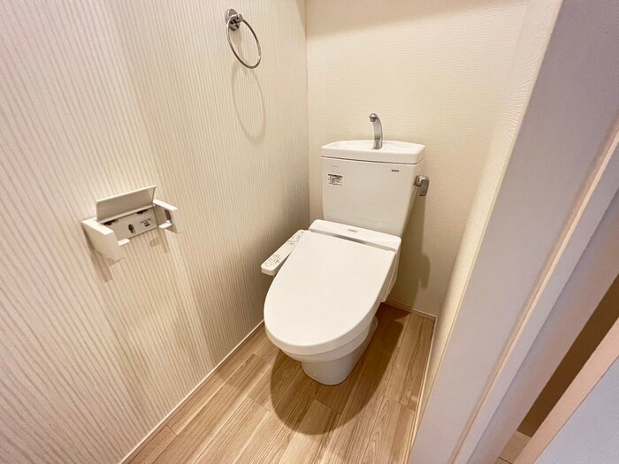 物件内観写真14　(トイレ)