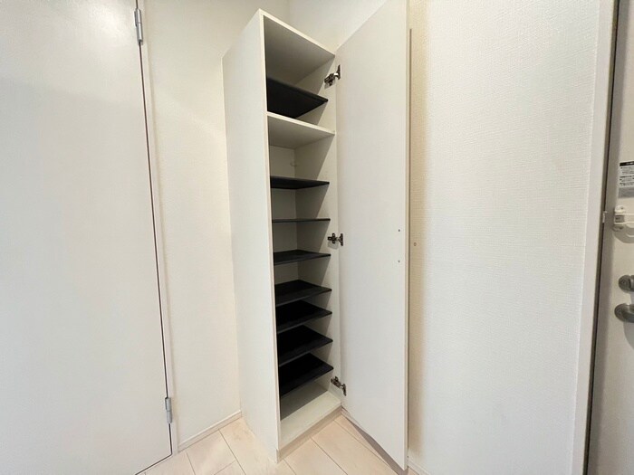 物件内観写真18　(靴箱)