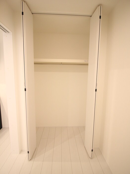 物件内観写真11　(収納)