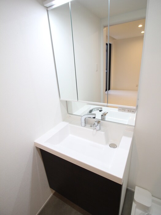 物件内観写真12　(洗面)