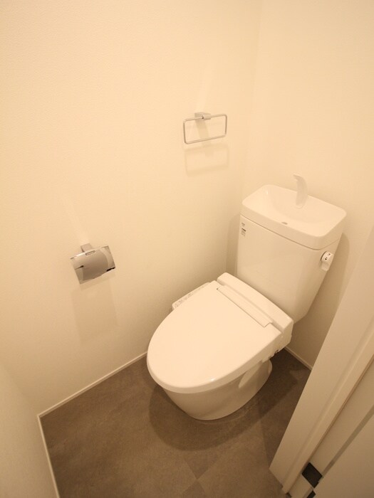 物件内観写真14　(トイレ)