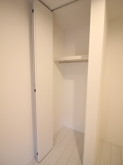 物件内観写真16　(収納)