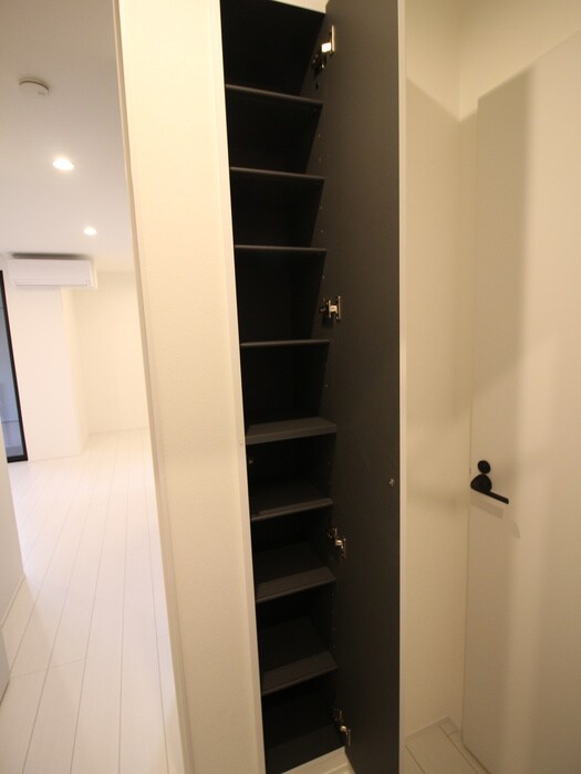 物件内観写真19　(靴箱)