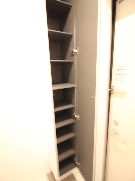 物件内観写真19　(玄関)