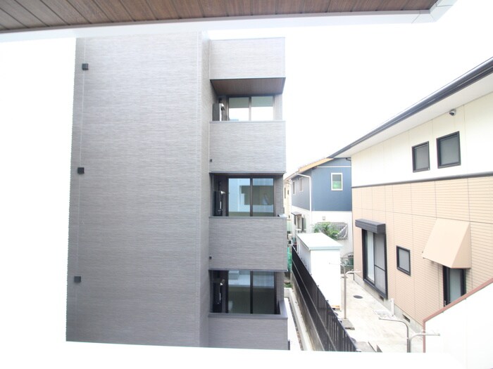 物件内観写真22　(室内からの展望)