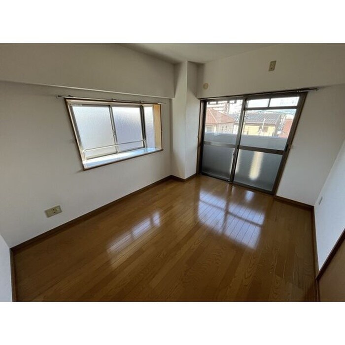 物件内観写真10　(居室)