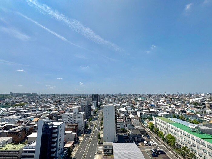 物件内観写真14　(室内からの展望)