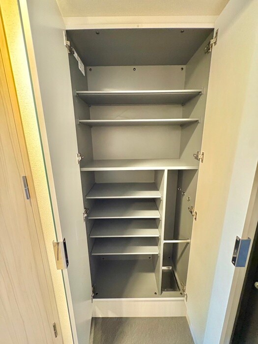 物件内観写真17　(靴箱)