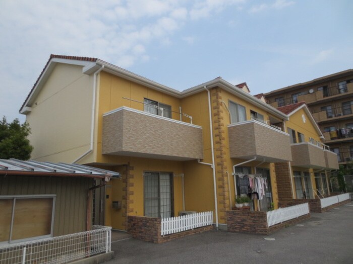 物件外観写真1　(外観写真)