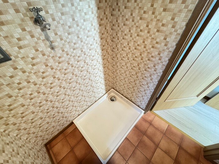 物件内観写真22　(洗濯機置場)