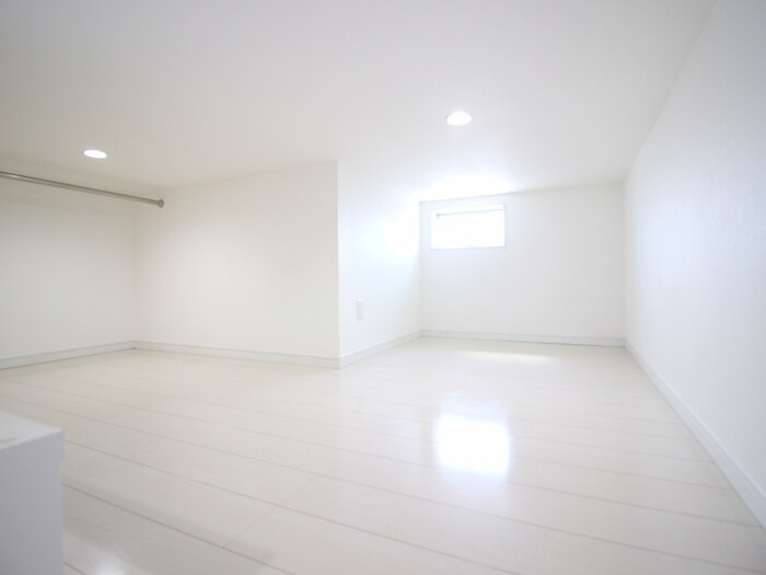 物件内観写真9　(ロフト)