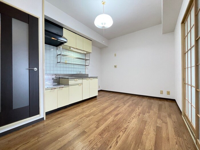 物件内観写真9　(居室)