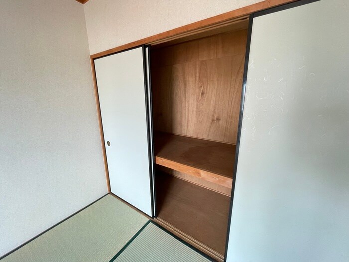 物件内観写真11　(居室)