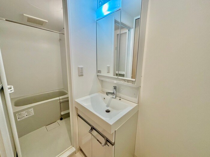 物件内観写真15　(洗面)