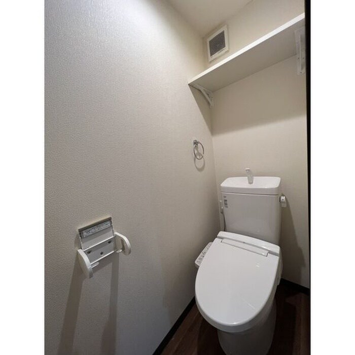 物件内観写真8　(トイレ)