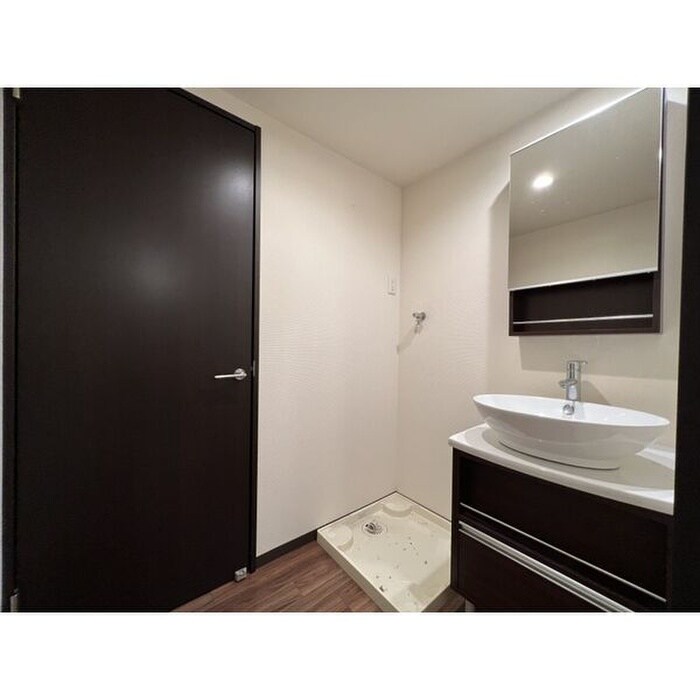 物件内観写真9　(洗面)