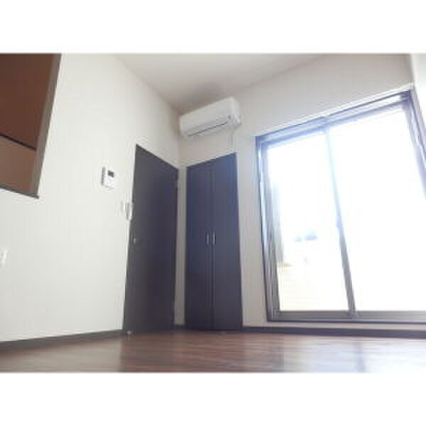 物件内観写真12　(収納)