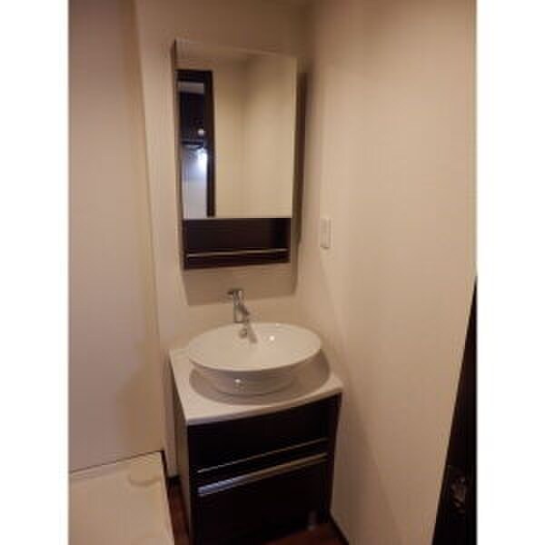 物件内観写真13　(洗面)