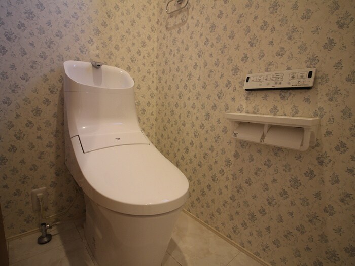 物件内観写真8　(トイレ)