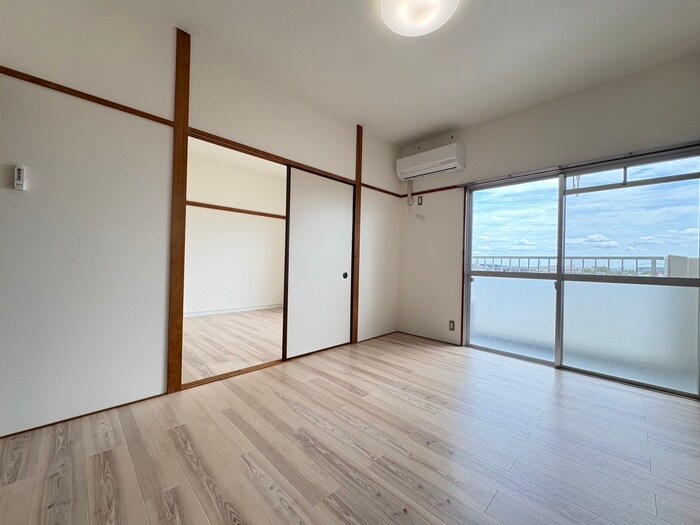 物件内観写真8　(居室)