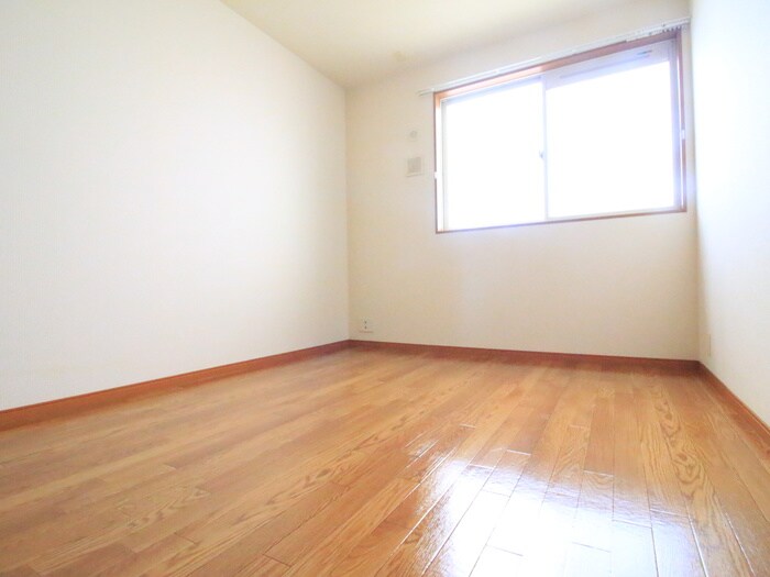 物件内観写真11　(居室)