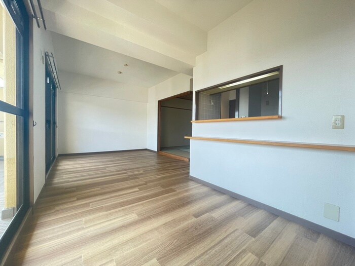 物件内観写真8　(居室)